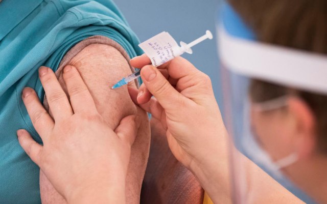 "Sinofarm" vakcina bezbedna za sve starosne grupe